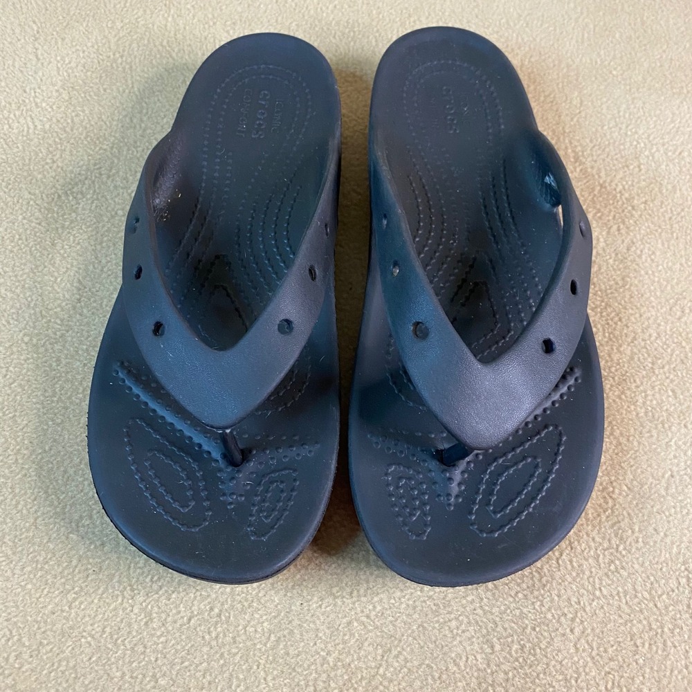Crocs Women's Black Flip Flop Sandals Comfort Footwear Casual Summer beach Sz 9
